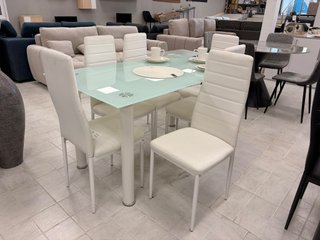 Mesa de cristal con 6 sillas