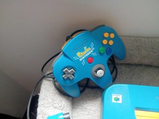 N 64 Pikachu +Todos los Pokémon y otros juegos