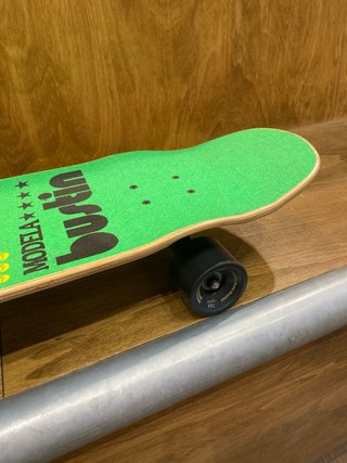 Cruiser Bustin 33”