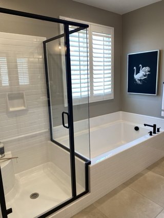 Instalación de baño moderno
