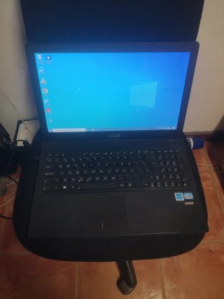 Portátil ASUS F551CA Intel i3