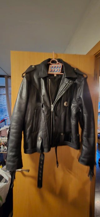 Chaqueta de piel Moda Baik sin usar