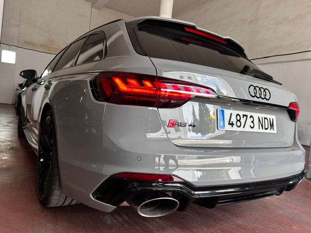 Audi RS4 2023