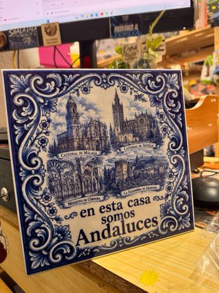 Azulejo decorativo Cautivo de Málaga y mas.