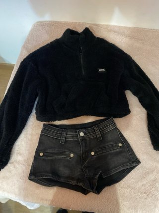 Chaqueta negra de pelo