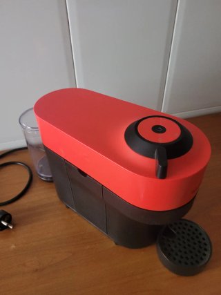 Cafetera Nespresso Roja