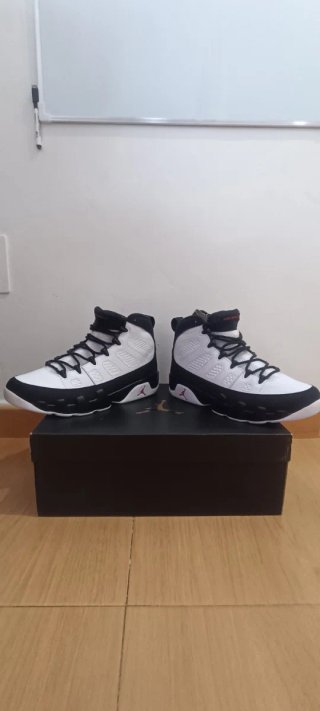 Jordan Retro 9