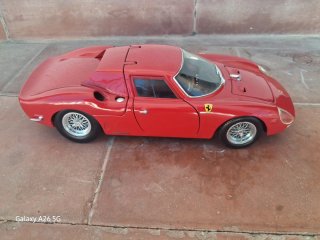 Ferrari 250 LM hot wheels 1/18