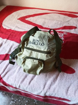 Mochila Ron Barceló Beige
