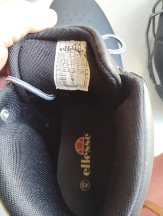 Botas Ellesse Negras Talla 45
