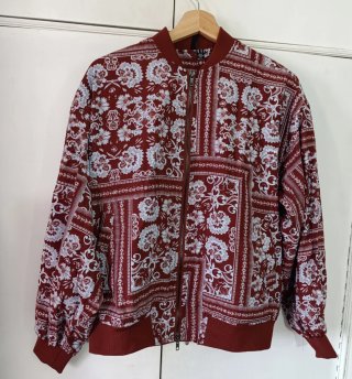 Chaqueta Bomber Estampada