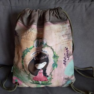 Mochila Anekke con dibujo de niña