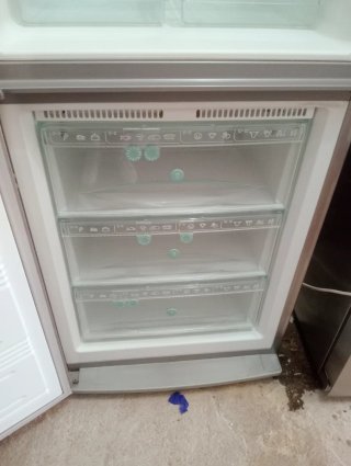 Frigorífico Combi Miele Inox 2m Alto