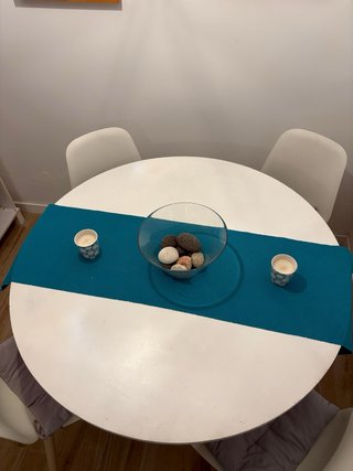 Mesa Extensible Blanca con 4 Sillas