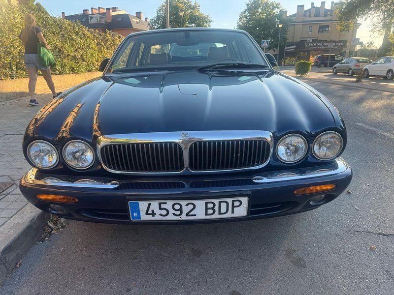 Jaguar XJ 2000, foto 4