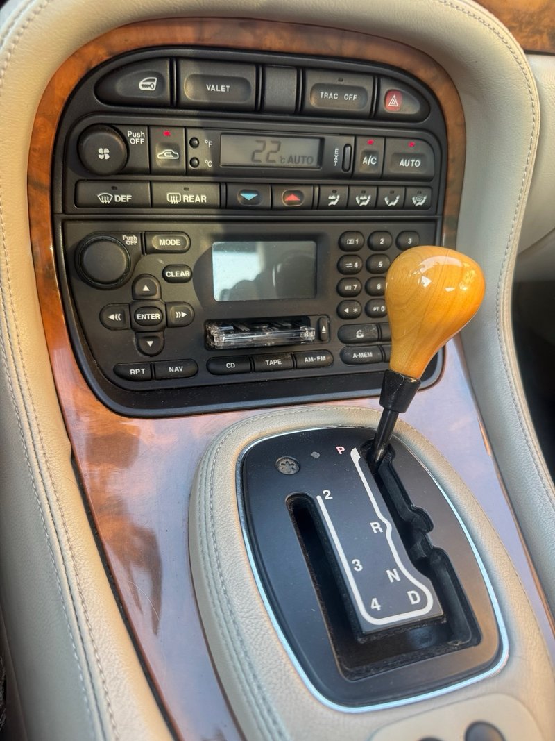 Jaguar XJ 2000, foto 8