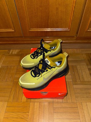 Zapatillas Nike Vomero 18 Talla 42