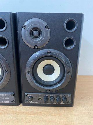 Altavoces Behringer MS20 Negros
