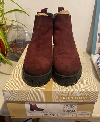 Botines de ante color burdeos nº 38