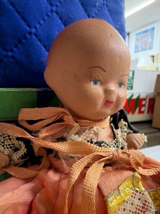 Antiguo muñeco Juanín porcelana fija Menina