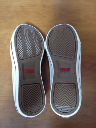 Bambas Levi's Blancas Talla 38 - 39 banda roja