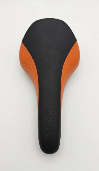Sillín Fi'zi:k Nisene Wing Flex Negro/Naranja