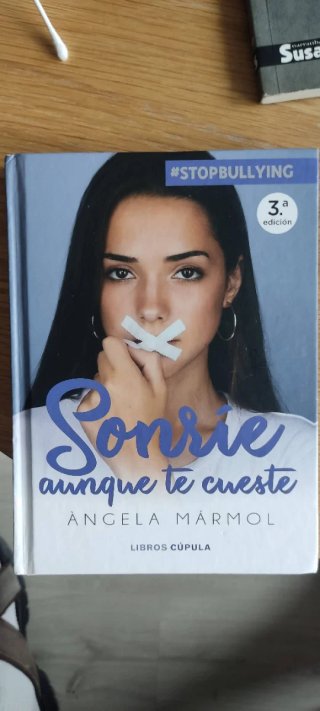Sonríe aunque te cueste