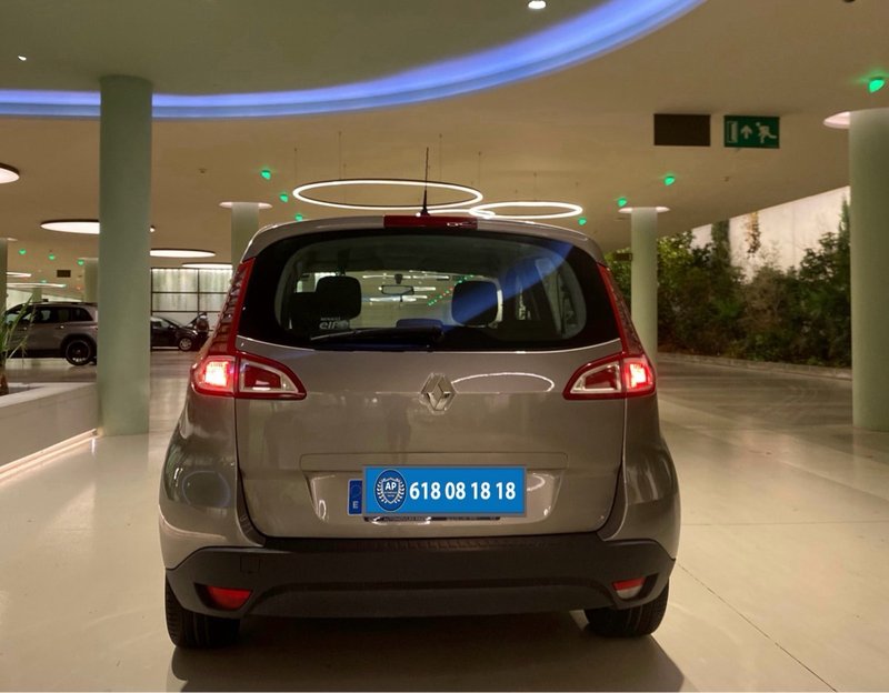 Renault Scénic 1.6 Emotion 2010, foto 12