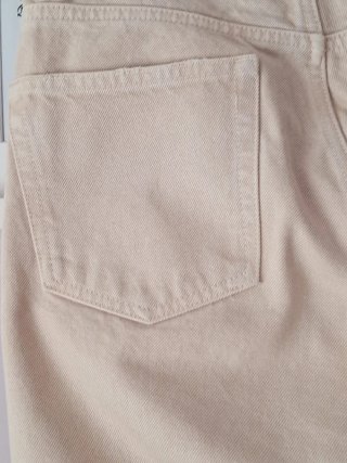 Pantalón Zara beige mujer