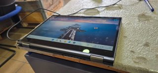 Lenovo Yoga X390 i7 16GB RAM 256GB SSD