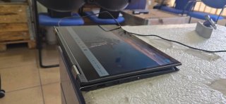 Lenovo Yoga X390 i7 16GB RAM 256GB SSD