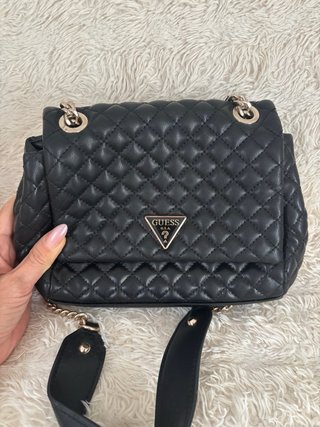 Bolso Guess Negro Acolchado Cadena
