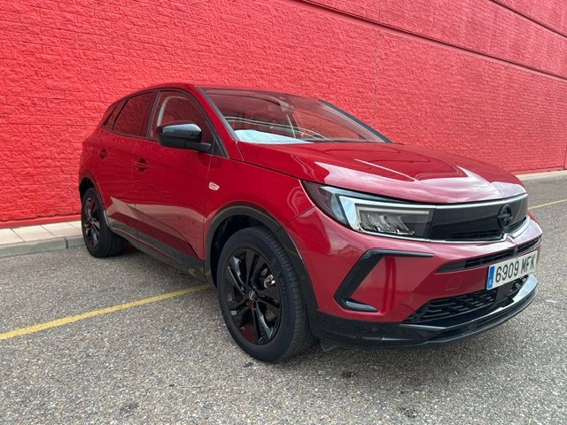 Opel Grandland 2023, foto 3
