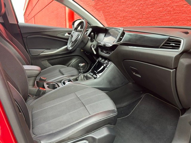 Opel Grandland 2023, foto 11