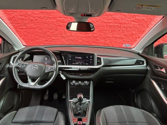 Opel Grandland 2023, foto 13