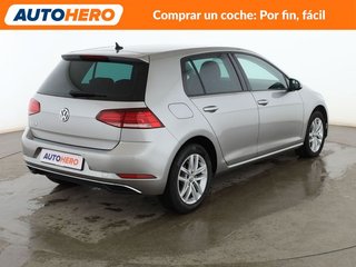 Volkswagen Golf 1.0 TSI Advance