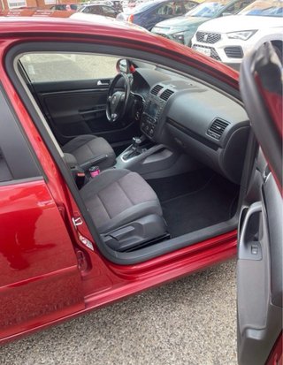 Volkswagen Golf 1.4 TSI 140 CV - Automático DSG
