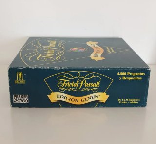 JUEGO DE MESA "TRIVIAL PURSUIT"