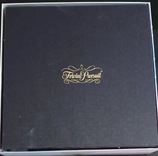 JUEGO DE MESA "TRIVIAL PURSUIT"