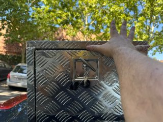 Cajón herramientas aluminio bajo carrocería
