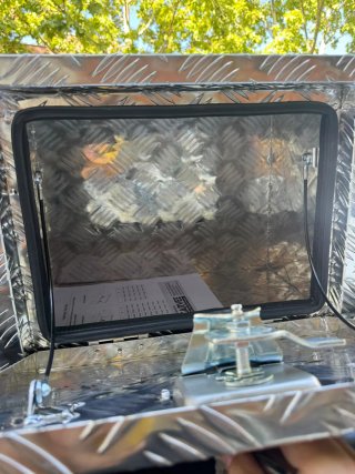 Cajón herramientas aluminio bajo carrocería