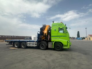 Camión Volvo con Grúa Effer 685-6s