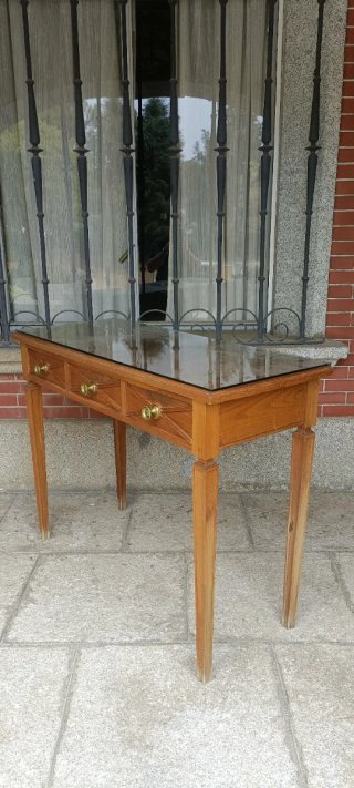Consola de madera y cristal