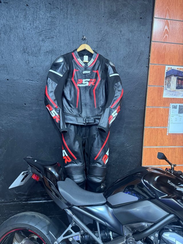 Monos y Chaquetas de Moto PSR todas las tallas