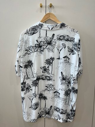 Camisa Bershka Estampada Vintage