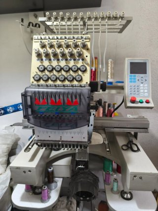 Máquina Bordadora Industrial