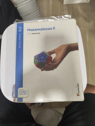Matemáticas II, 2 Bachillerato serie Resuelve