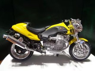 Moto Guzzi V10 Centauro Miniatura 1/18
