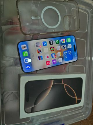 iPhone 16 Pro Max Plata + Funda 256GB