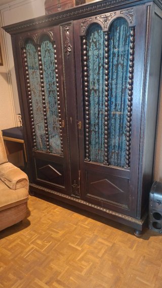 Armario Neorrenacentista Madera y Cristal